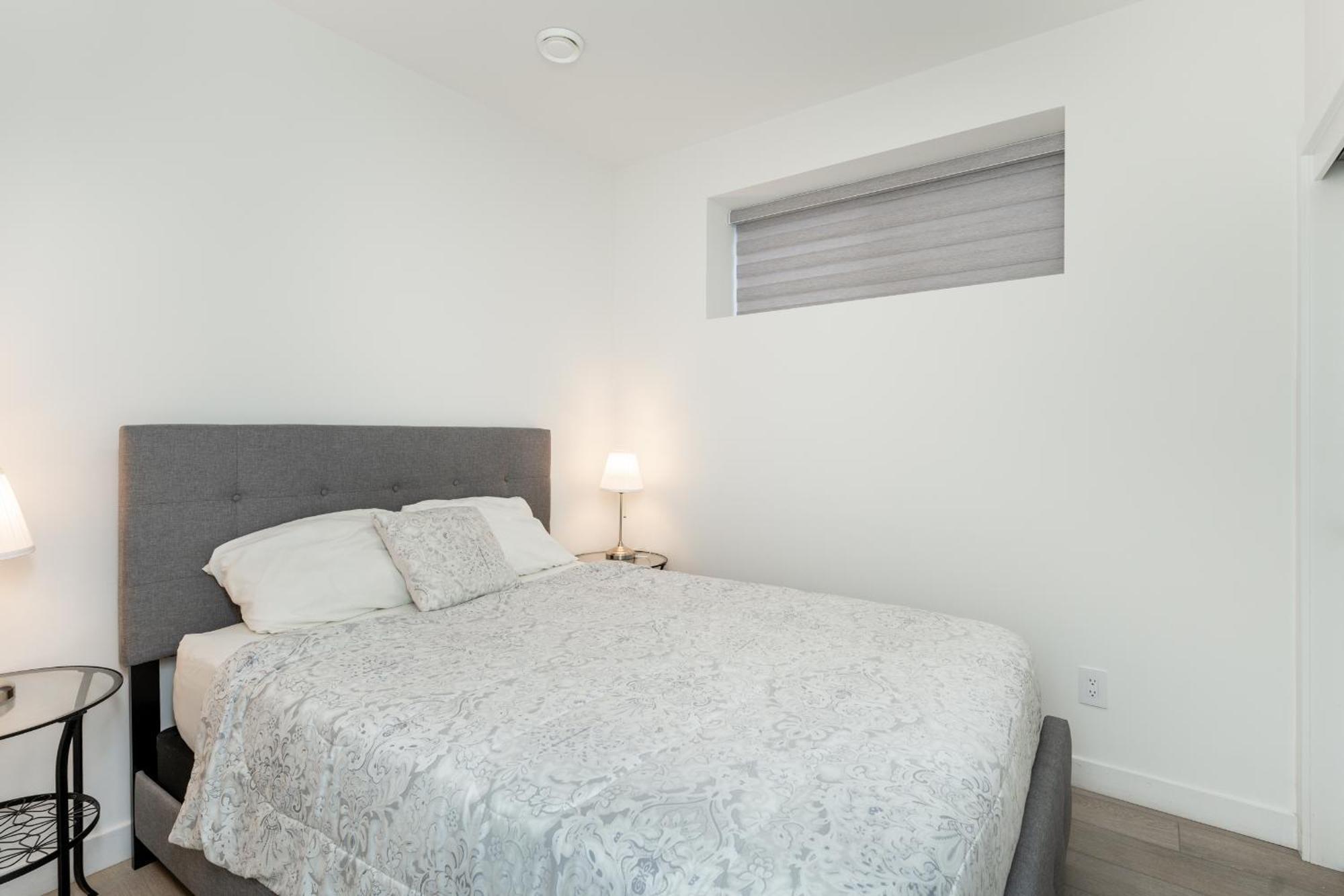 3bedrooms Near Ywg Airport Apartment