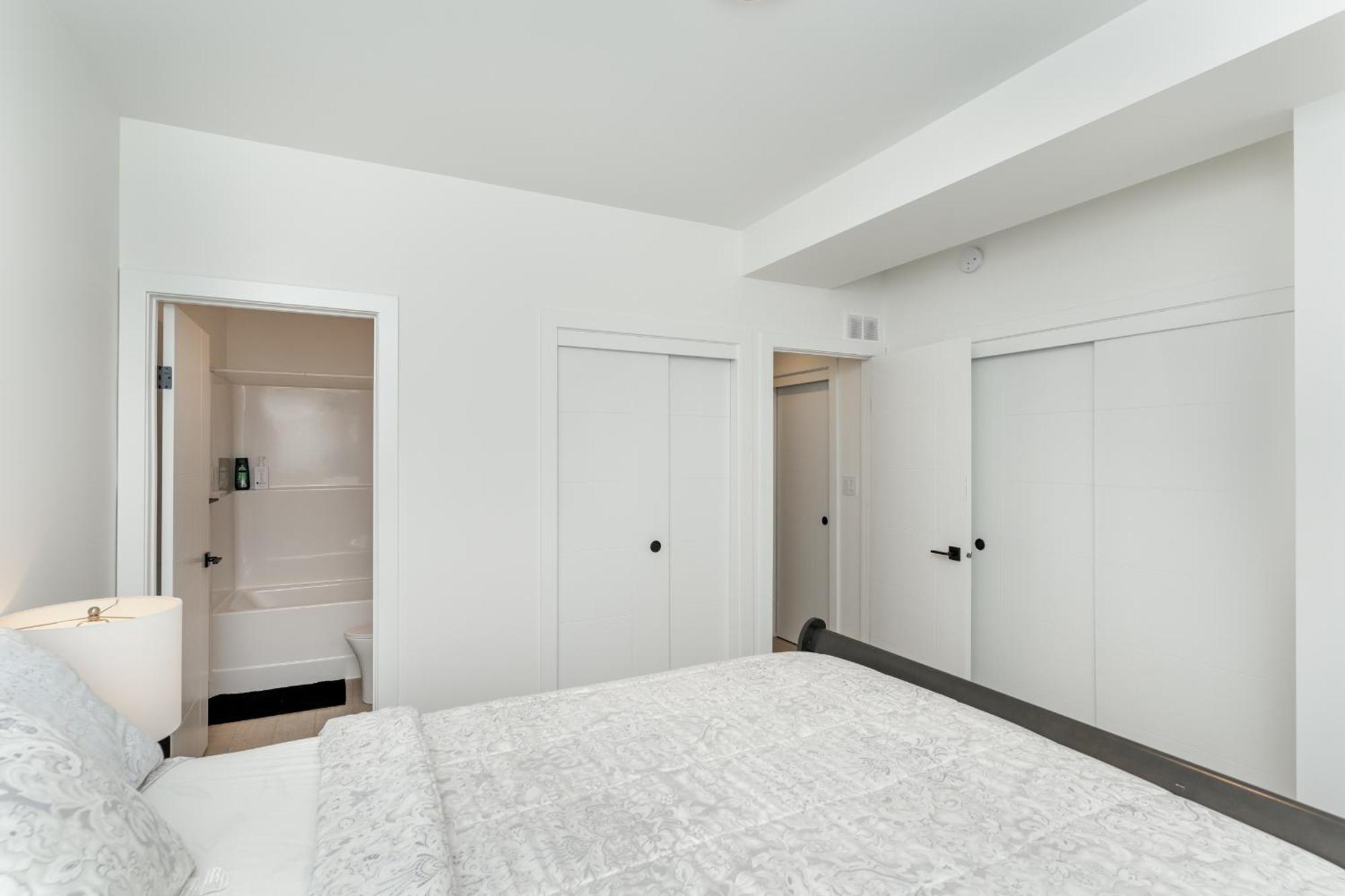 3bedrooms Near Ywg Airport *